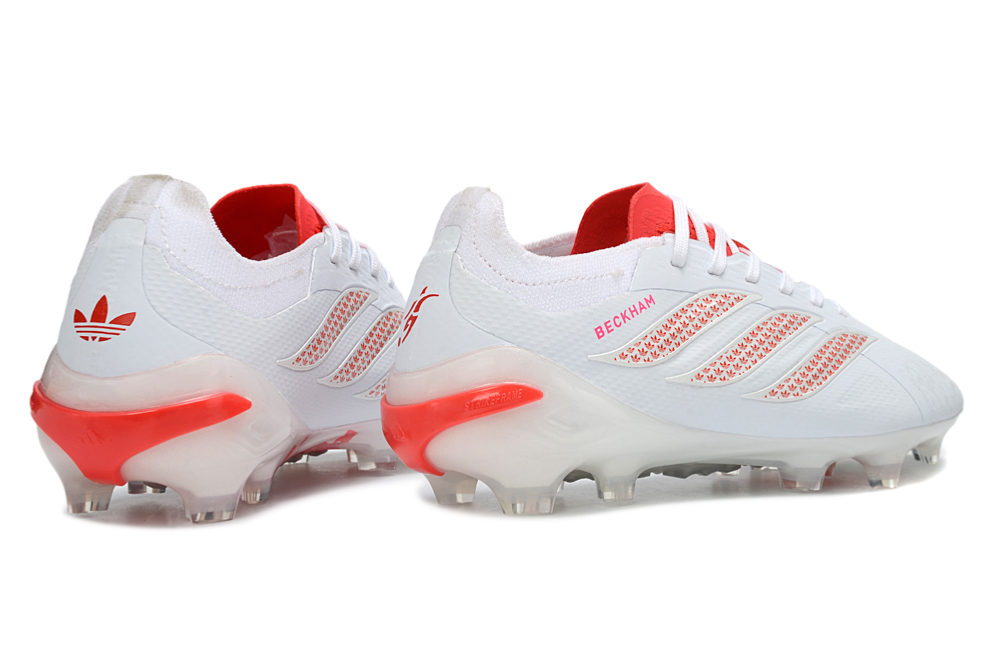 Adidas 26 Predator Tongue AG